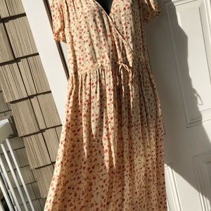 Perfect Rare Christy Dawn dress- all occasions 🌺